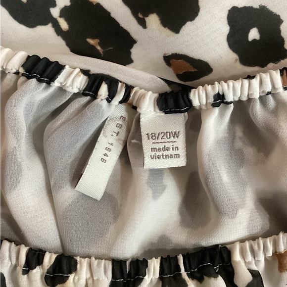 Cato Black and White Animal Print Blouse, Plus Size 2X (18/20) - Picture 6 of 10